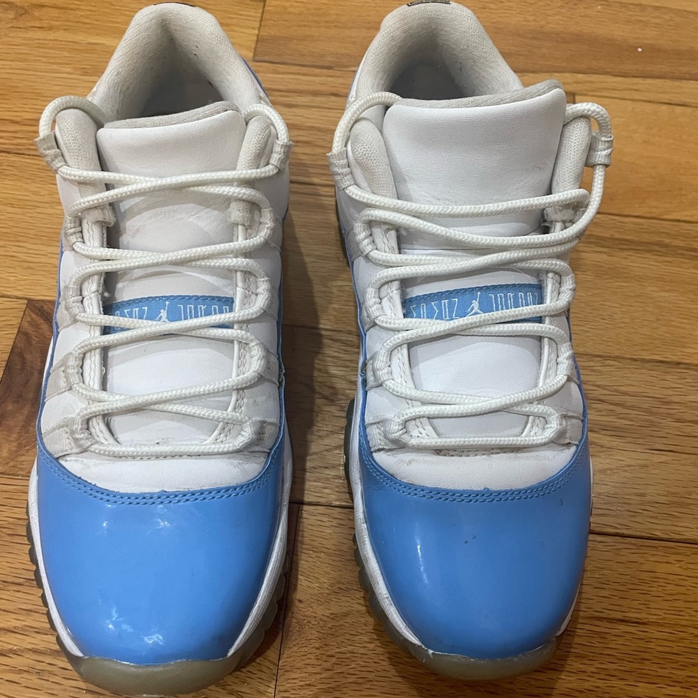 AIR JORDAN 11 RETRO LOW